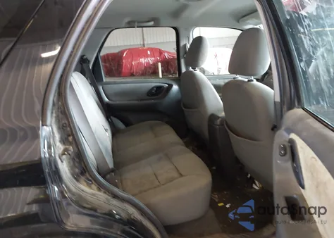 2005 Ford Escape Xlt from USA, damaged, VIN 1FMYU93145KE17791